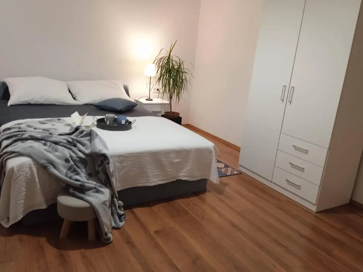 Apartment Apartman Luna Rijeka