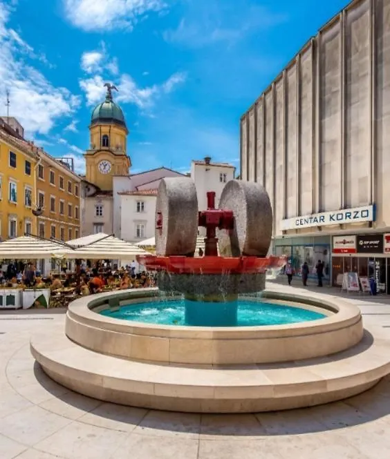 Apartman Luna Rijeka 0*,  Croatia